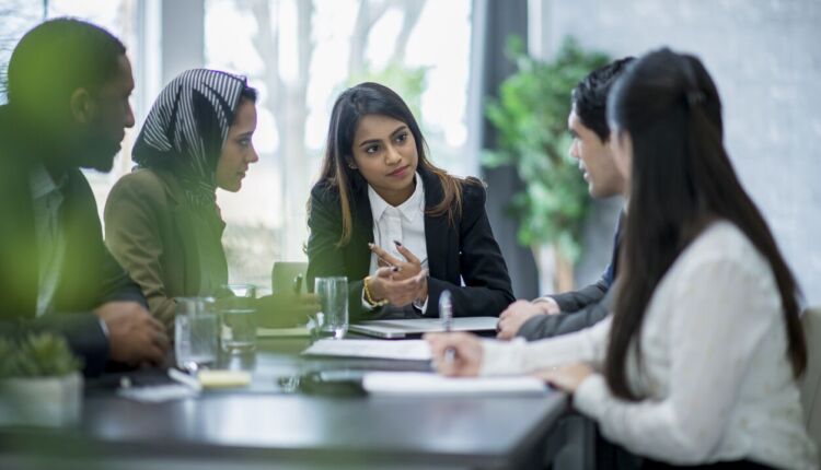 أفضل الشركات لعمل الأجانب في كندا