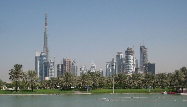 كيف يتم تأسيس شركة ذات مسؤولية محدودة في دبي ؟