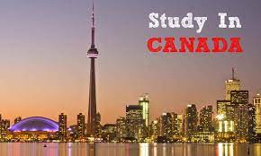 إحدى مدن كندا مع عبارة الدراسة في كندا باللغة الانكليزية - نظام التعليم في كندا 
