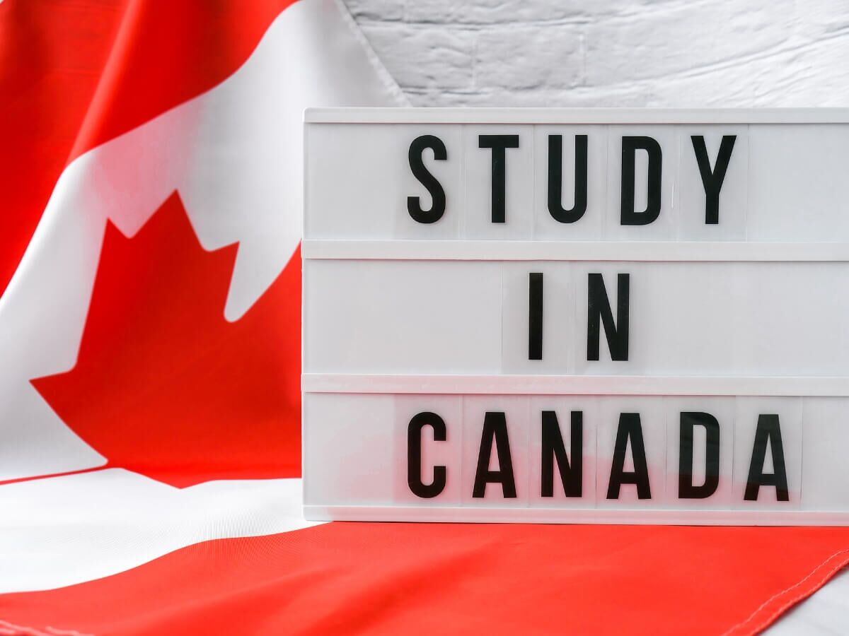 علم كندا - رفض فيزا الدراسة في كندا