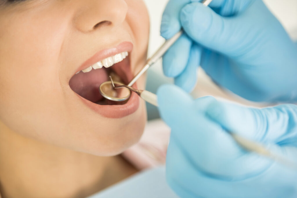 طبيب اسنان - فرص عمل في تايلاند لأطباء الأسنان