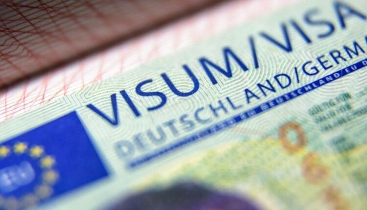 تعبيرية - الهجرة إلى ألمانيا عن طريق الكفالة الشخصية